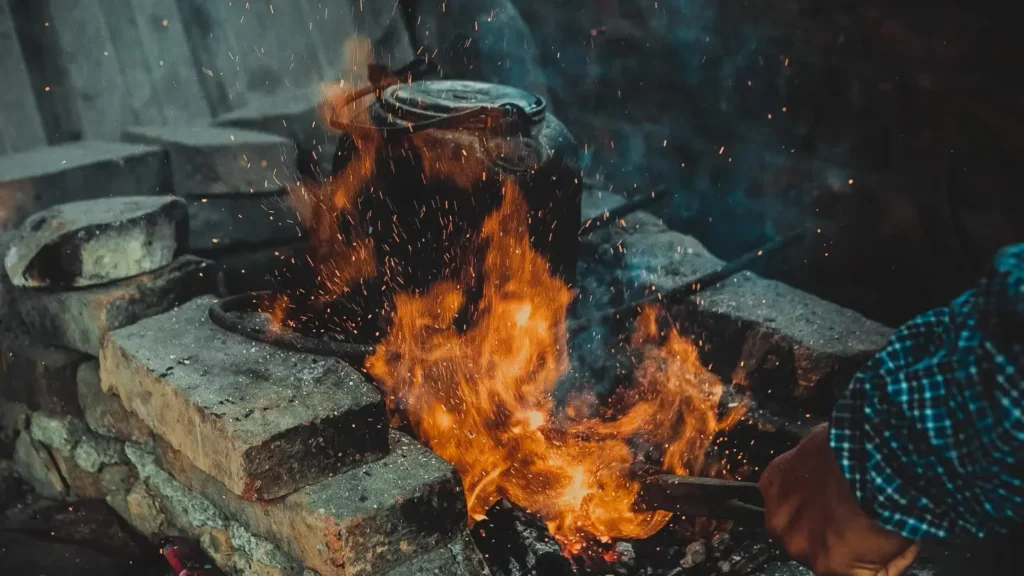 Traditional Hand-Forging Process for Premium Kitchen Knives - Yangjiang KaiLionCrafts Factory
