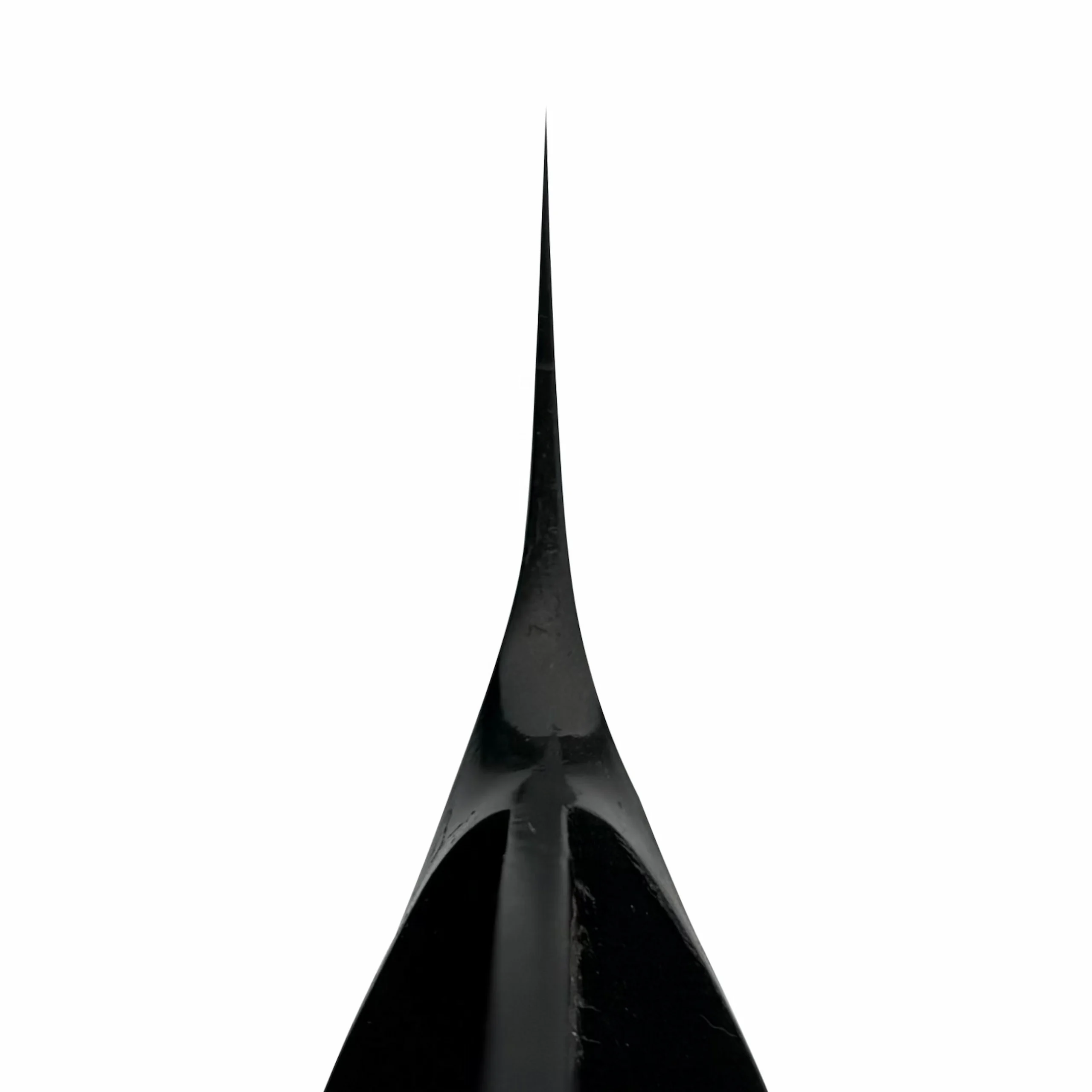 Close up of the choil and distal taper profile of black chef knife isolated on white background KL-KN-DS-011