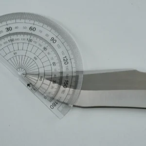 Measuring the blade edge angle of a hunting knife with a protractor close up. KL-OD-HC-001-02 图片标题：Hunting Knife Blade Edge Angle Measurement | KaiLionCrafts